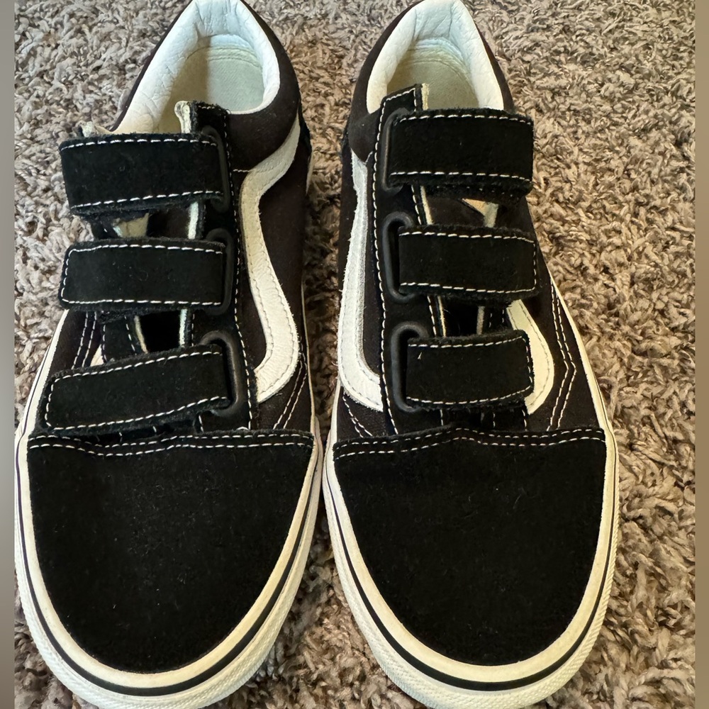 Velcro Vans black and white